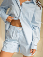 Freund Anzug Babyblau