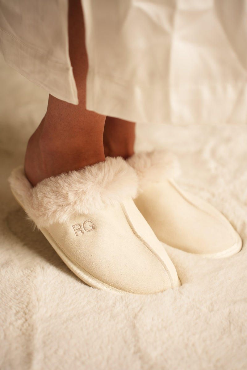 Veloursleder-Pantoffel Creme