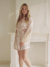 Spitzenkimono Champagner